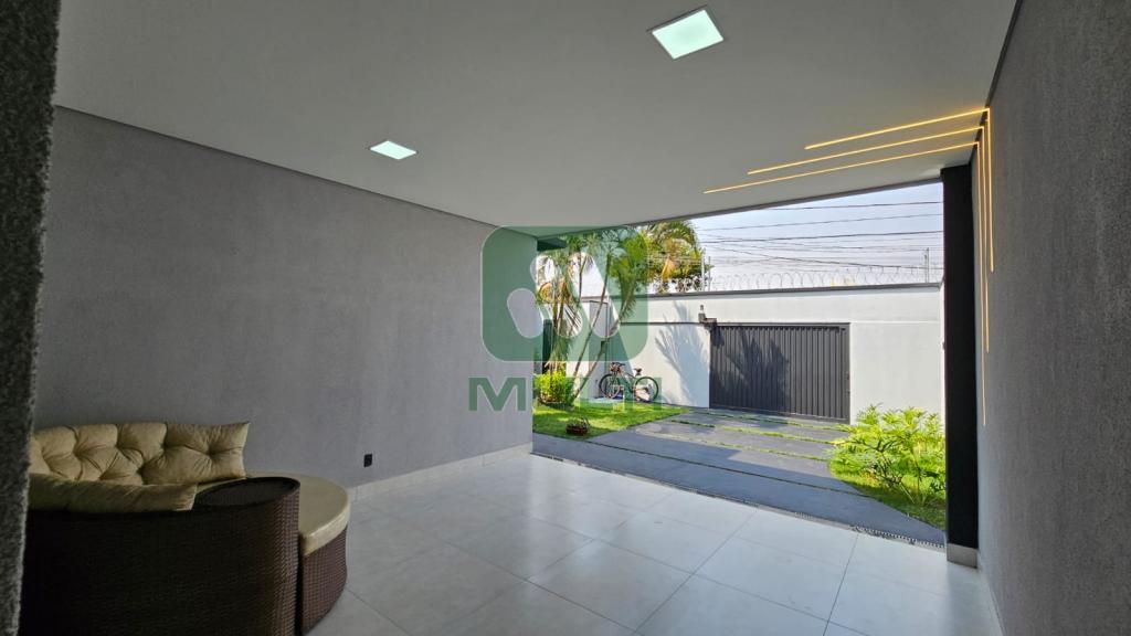 Casa à venda com 3 quartos, 180m² - Foto 16