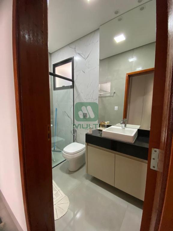 Casa à venda com 3 quartos, 200m² - Foto 8