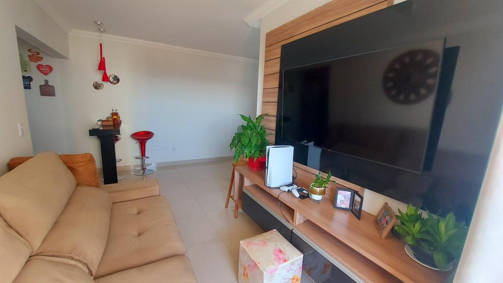 Apartamento à venda com 2 quartos, 72m² - Foto 3