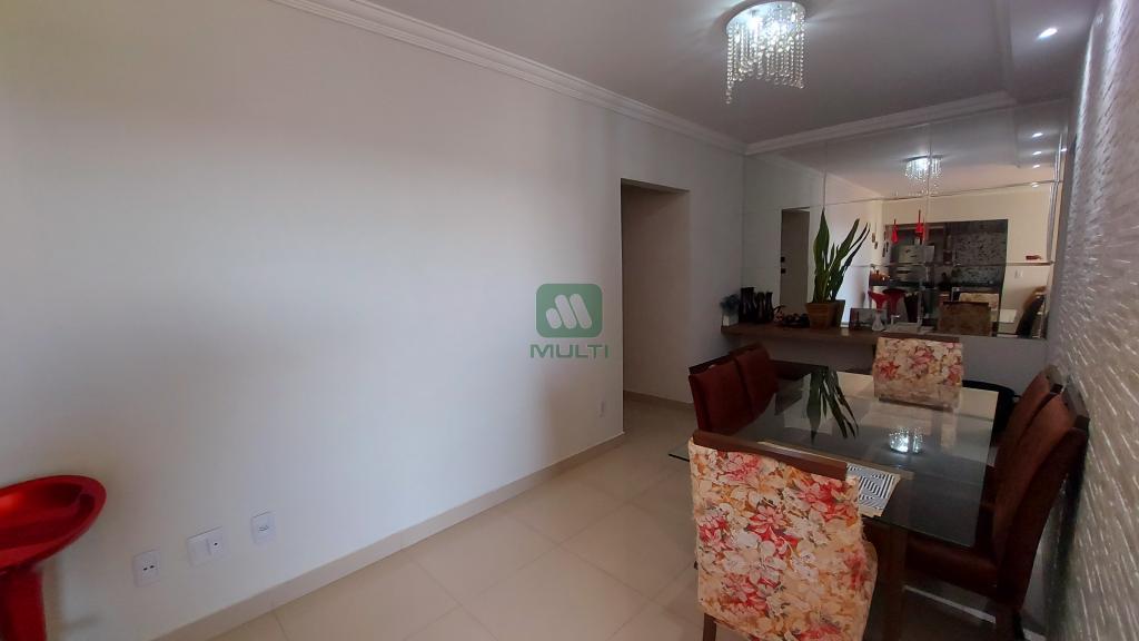 Apartamento à venda com 2 quartos, 72m² - Foto 5