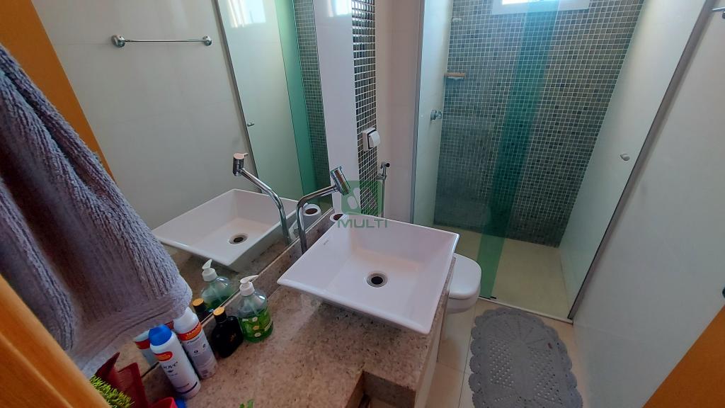 Apartamento à venda com 2 quartos, 72m² - Foto 13