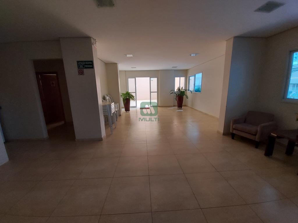 Apartamento à venda com 3 quartos, 103m² - Foto 1