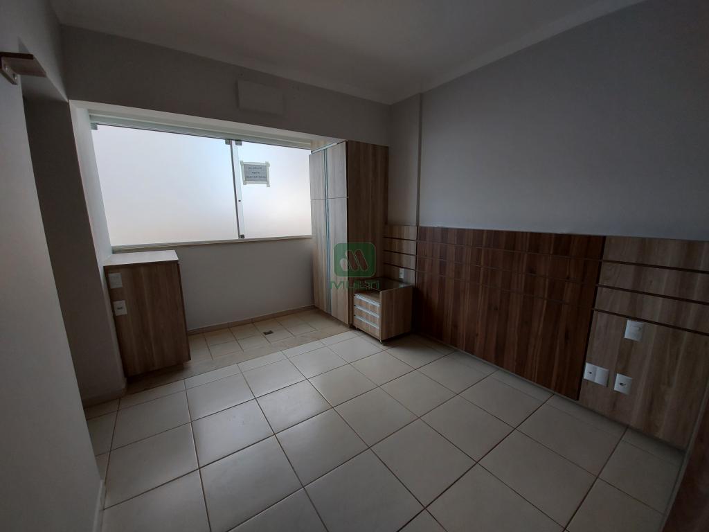 Apartamento à venda com 3 quartos, 103m² - Foto 9