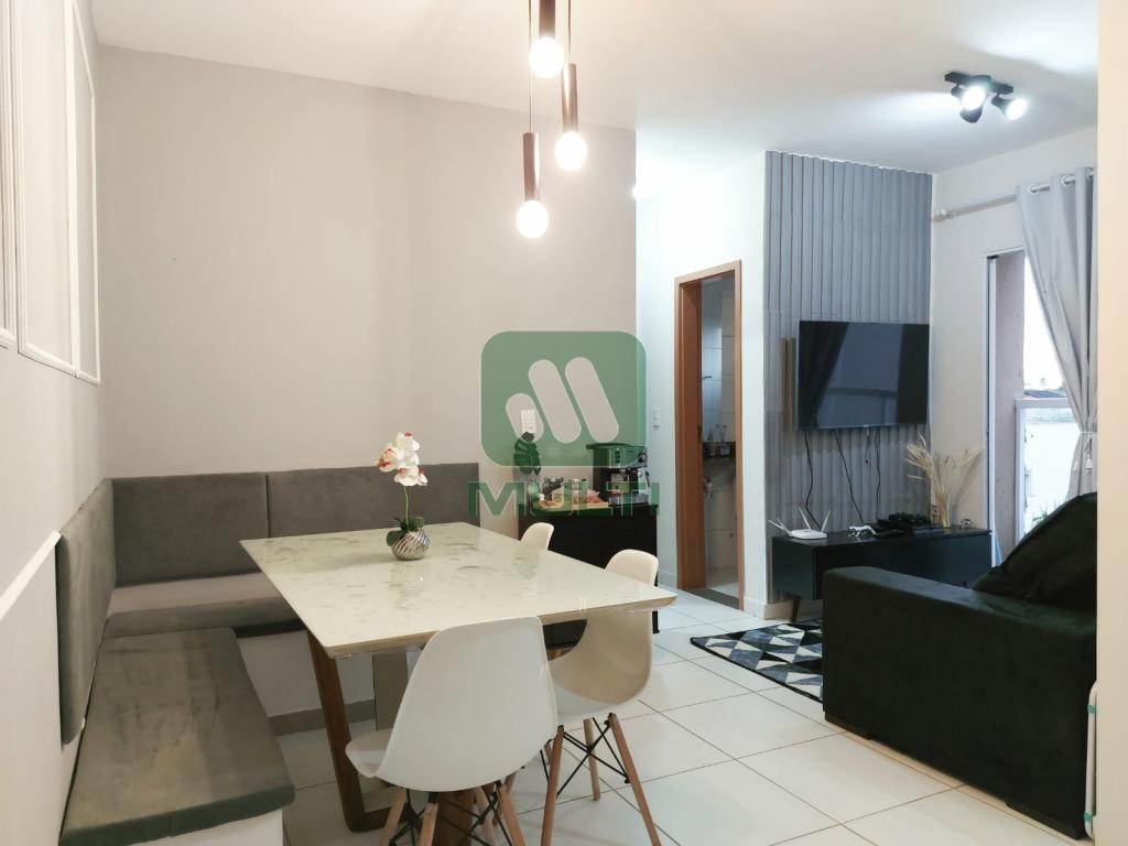 Apartamento à venda com 2 quartos, 52m² - Foto 2