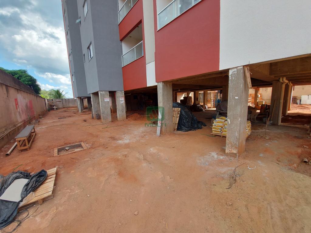 Apartamento à venda com 2 quartos, 56m² - Foto 17