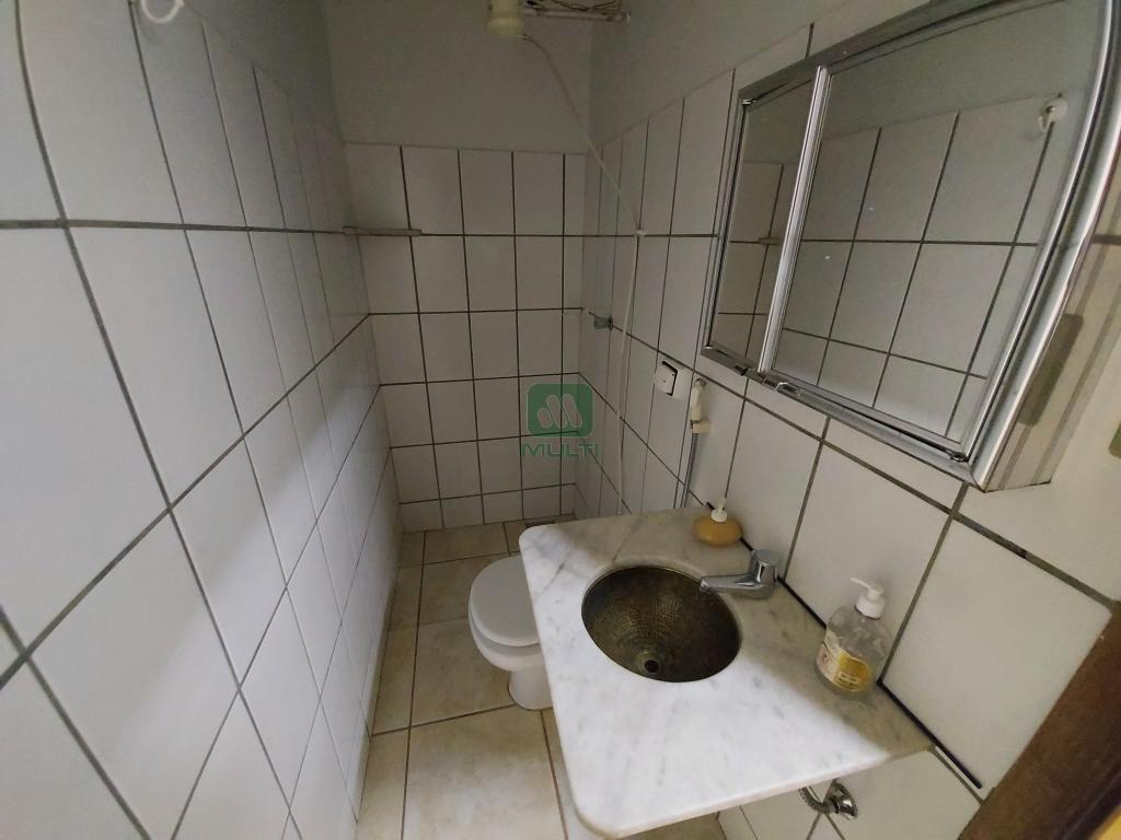 Casa à venda com 5 quartos, 300m² - Foto 12