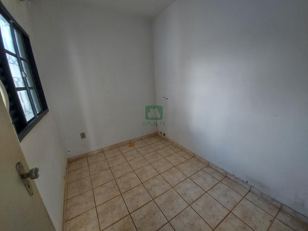 Casa à venda com 5 quartos, 300m² - Foto 22