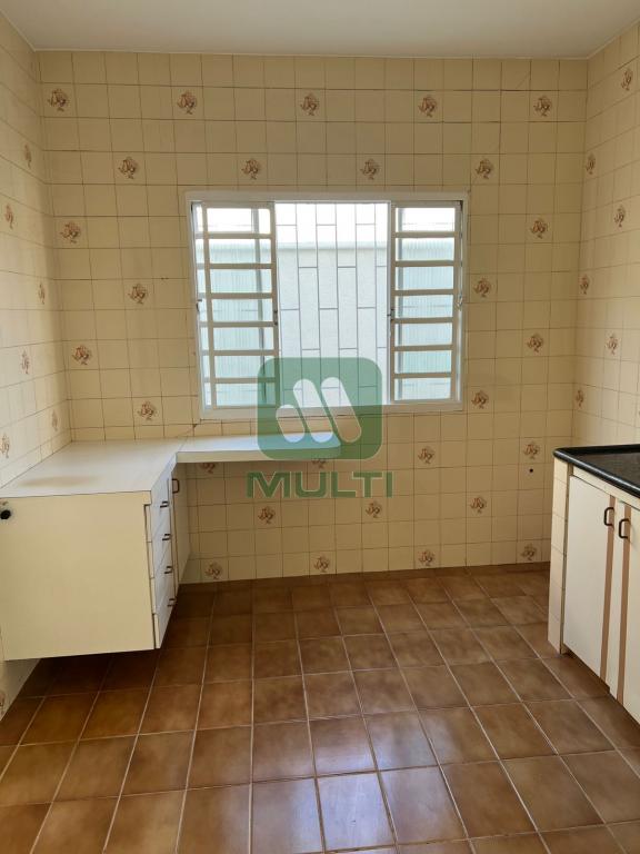 Casa à venda com 3 quartos, 112m² - Foto 8