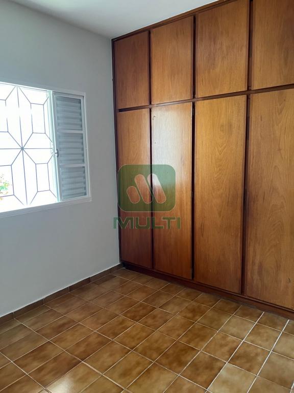 Casa à venda com 3 quartos, 112m² - Foto 13