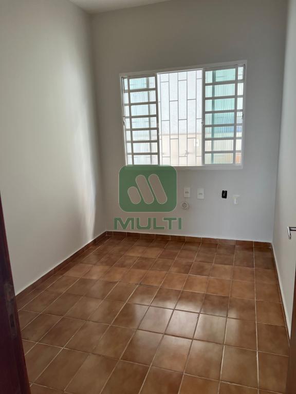 Casa à venda com 3 quartos, 112m² - Foto 15