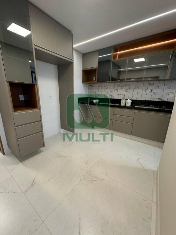 Apartamento à venda com 3 quartos, 105m² - Foto 4