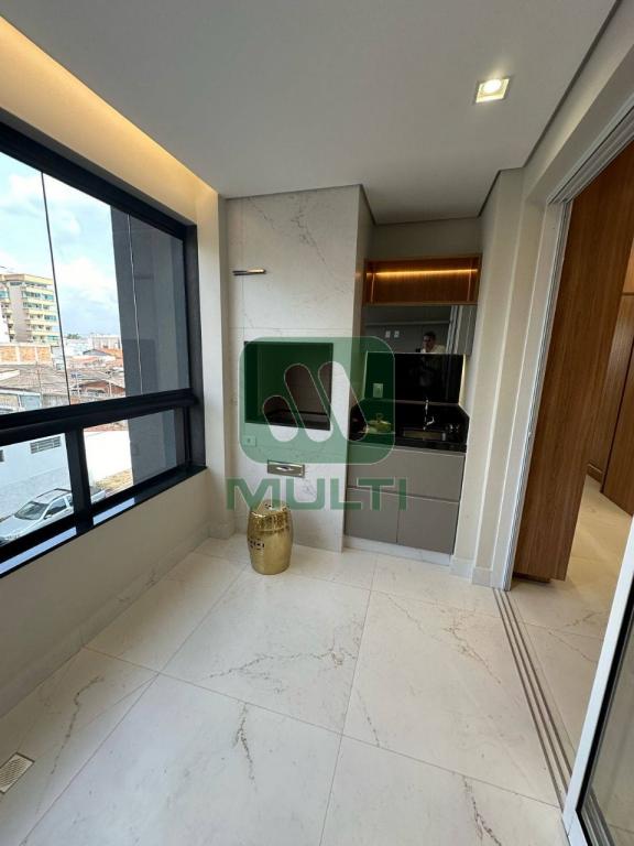 Apartamento à venda com 3 quartos, 105m² - Foto 9