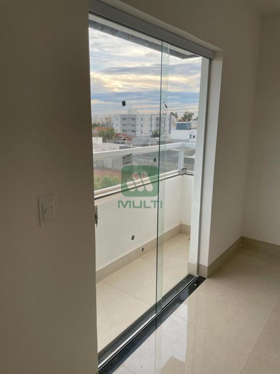 Apartamento à venda com 3 quartos, 73m² - Foto 9