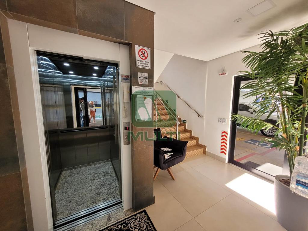 Cobertura à venda com 3 quartos, 220m² - Foto 27