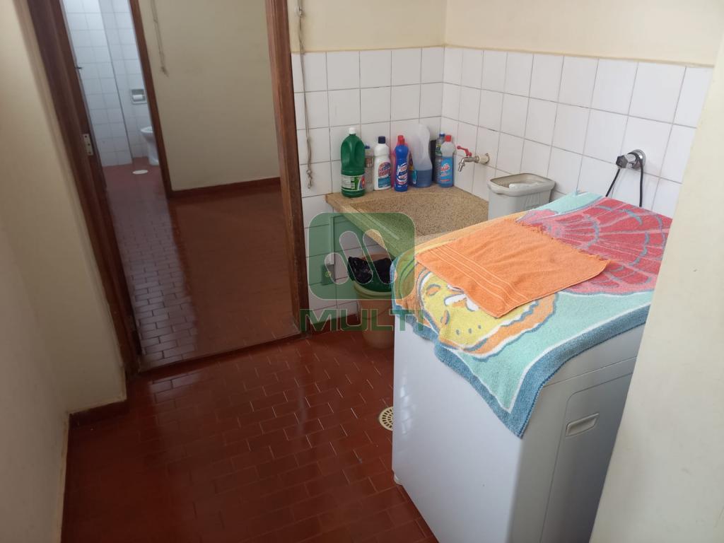 Apartamento à venda com 3 quartos, 130m² - Foto 13