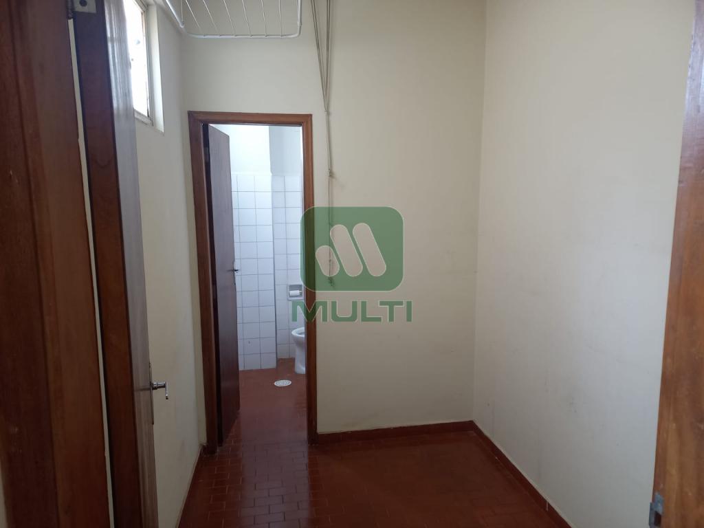 Apartamento à venda com 3 quartos, 130m² - Foto 14