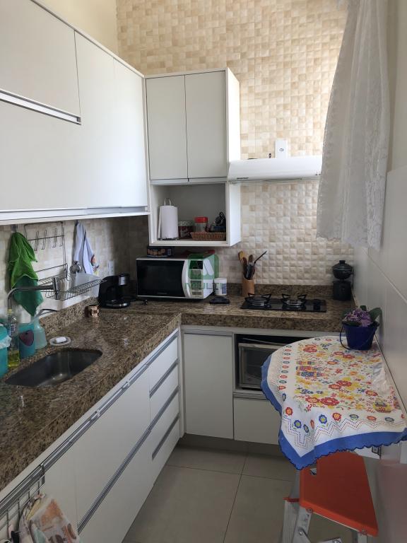 Apartamento à venda com 2 quartos, 72m² - Foto 5