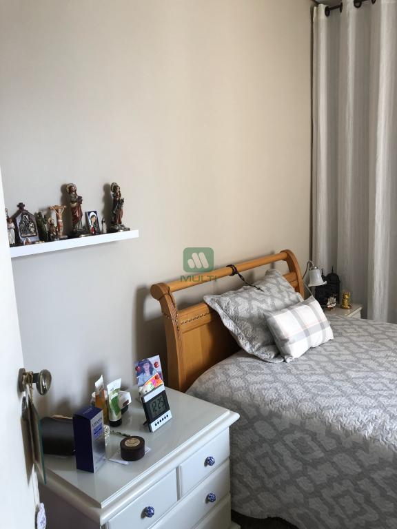 Apartamento à venda com 2 quartos, 72m² - Foto 15