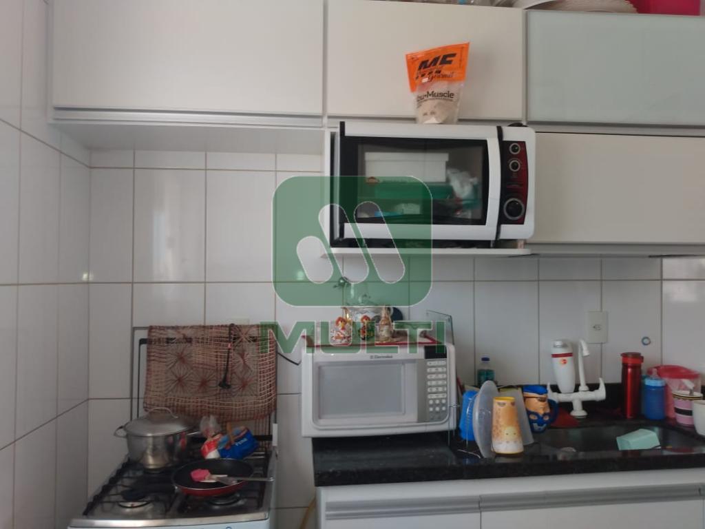 Apartamento à venda com 2 quartos, 57m² - Foto 3