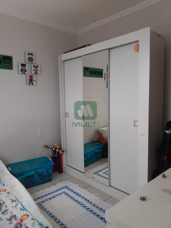 Apartamento à venda com 2 quartos, 57m² - Foto 4