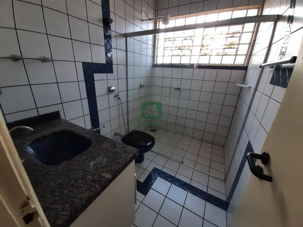 Casa à venda com 3 quartos, 229m² - Foto 13