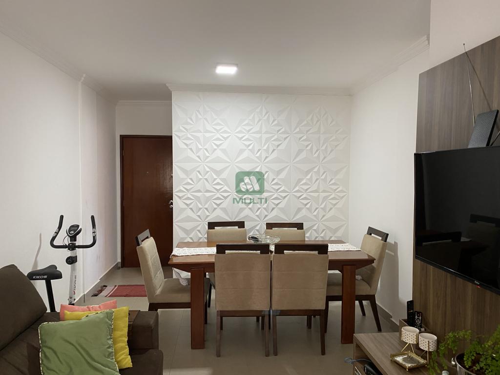 Apartamento à venda com 3 quartos, 74m² - Foto 3