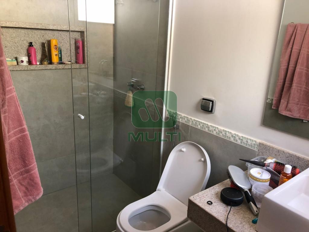 Casa de Condomínio à venda com 3 quartos, 233m² - Foto 13