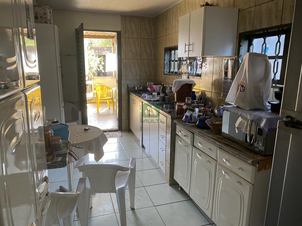 Casa à venda com 2 quartos, 100m² - Foto 8