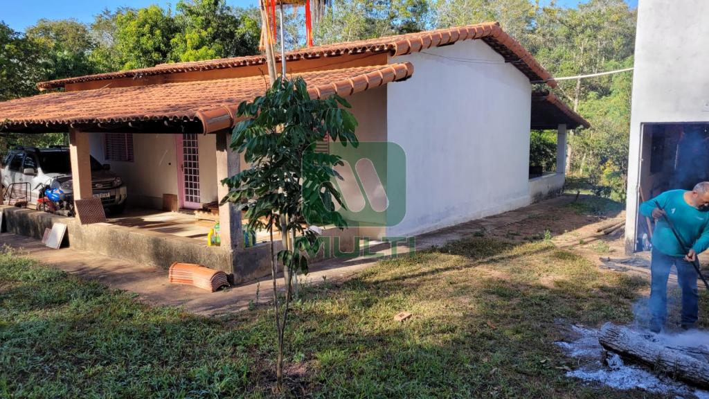 Fazenda à venda com 2 quartos, 150m² - Foto 8