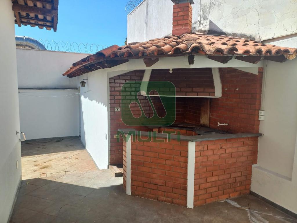 Casa à venda com 3 quartos, 295m² - Foto 6