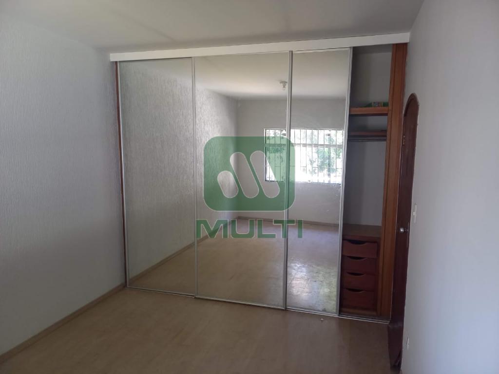 Casa à venda com 3 quartos, 295m² - Foto 15