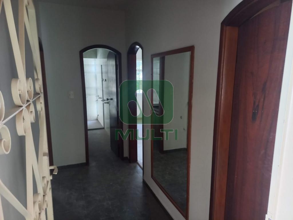 Casa à venda com 3 quartos, 295m² - Foto 24