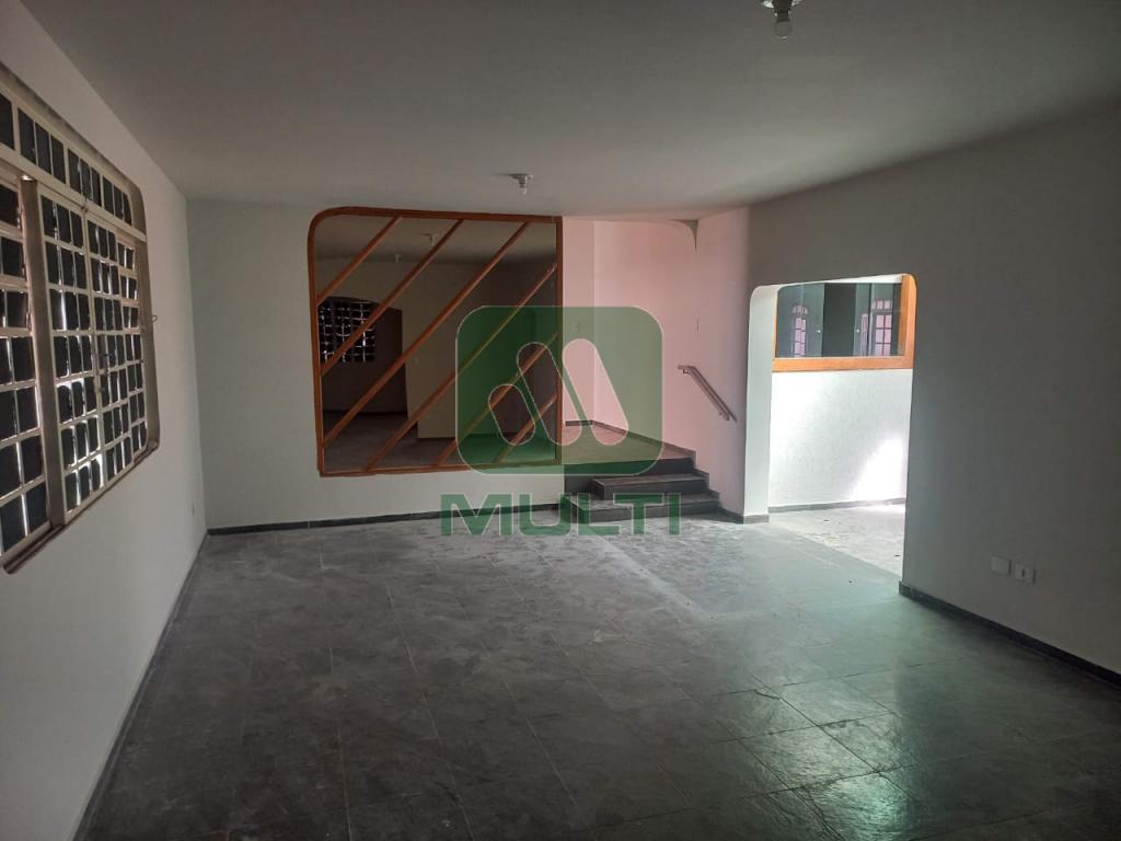 Casa à venda com 3 quartos, 295m² - Foto 29