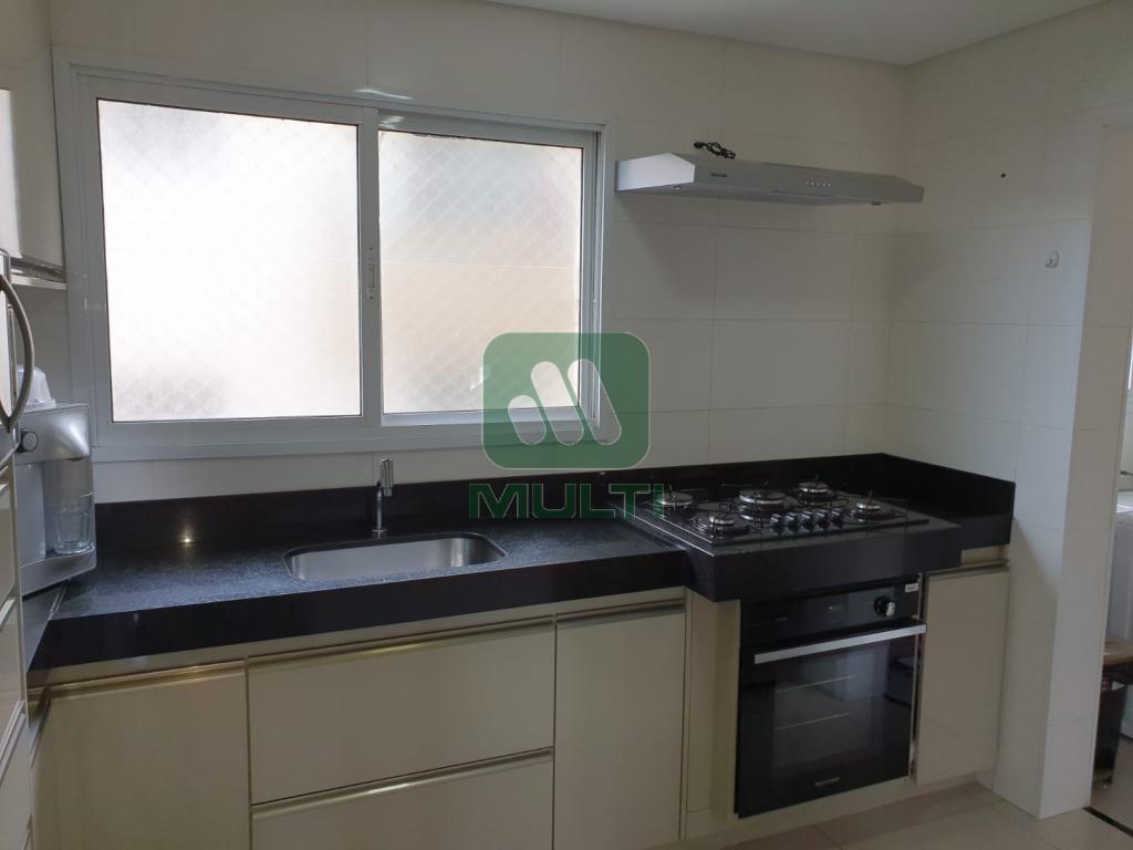 Apartamento à venda com 3 quartos, 94m² - Foto 8