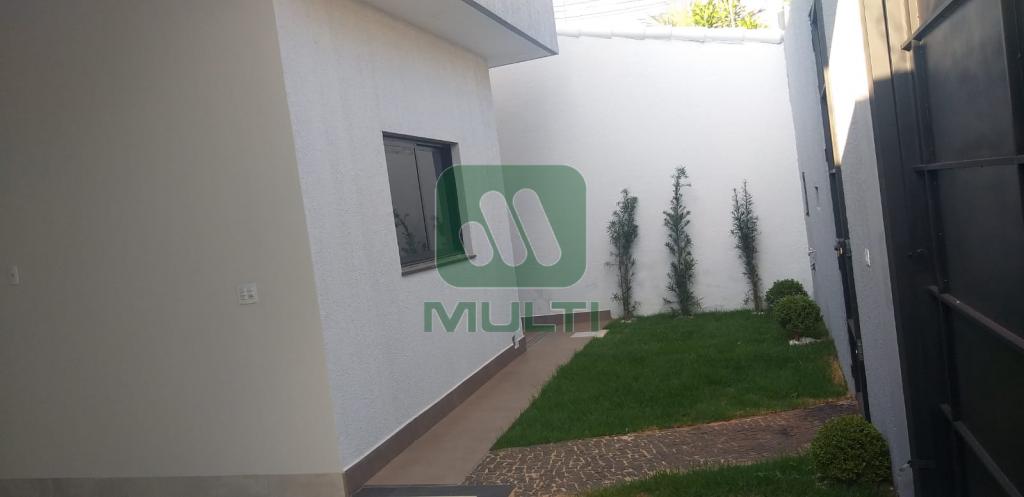 Casa à venda com 3 quartos, 200m² - Foto 8