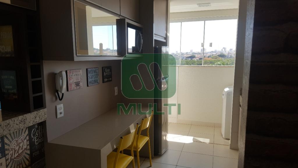 Apartamento à venda com 2 quartos, 55m² - Foto 11