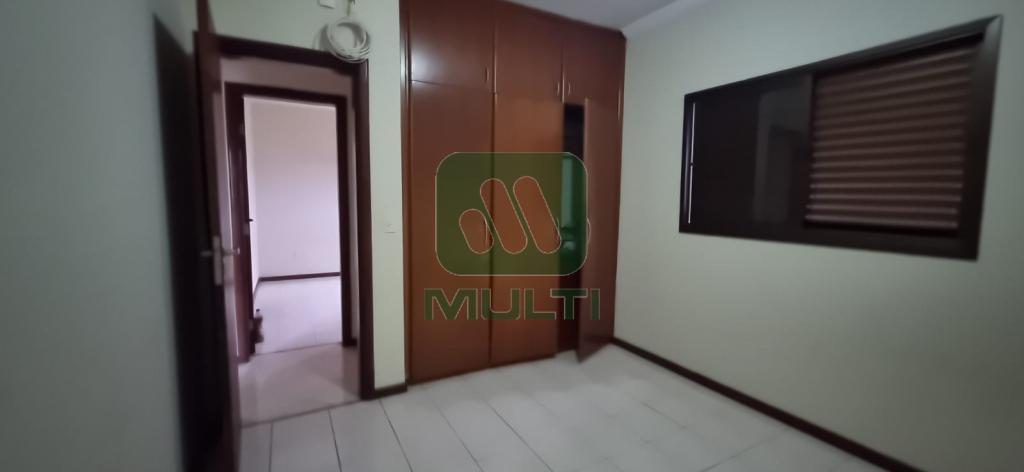 Apartamento à venda com 3 quartos, 86m² - Foto 13