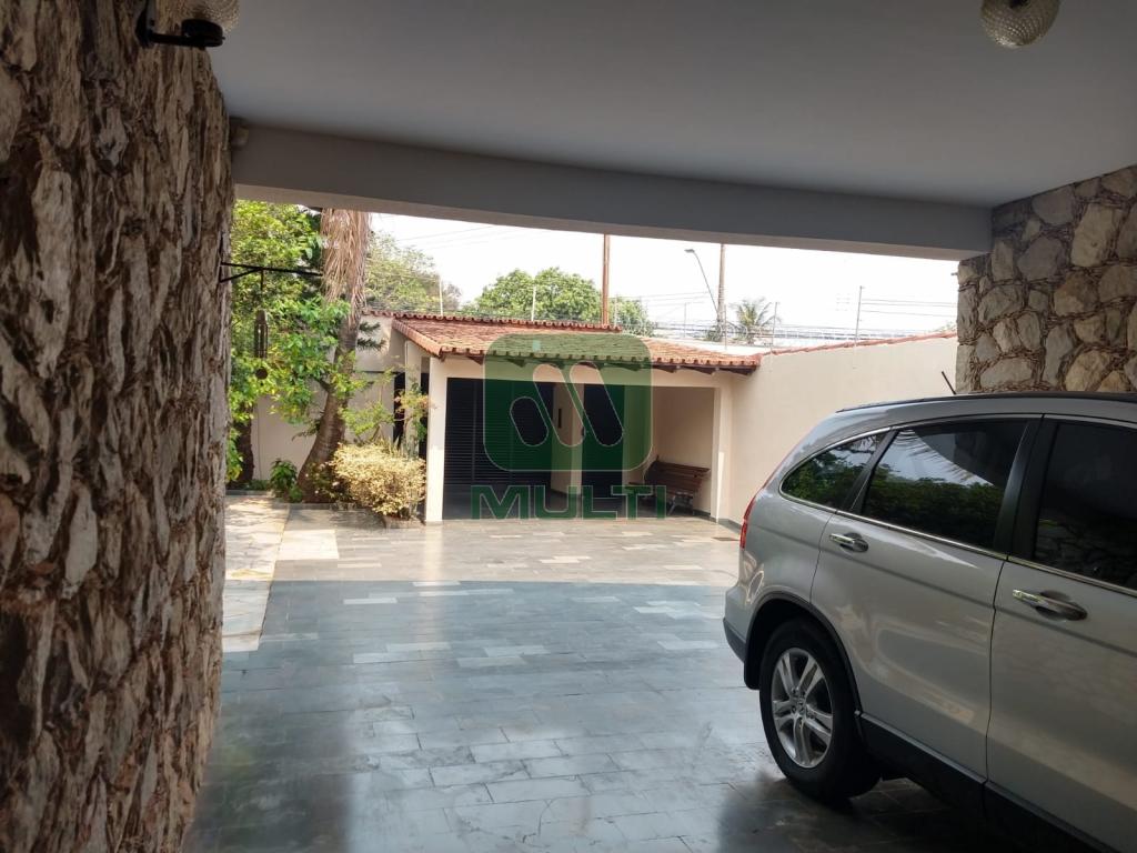 Casa à venda com 3 quartos, 270m² - Foto 21