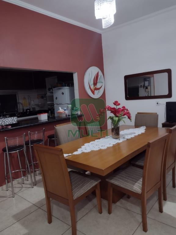 Casa à venda com 3 quartos, 140m² - Foto 8