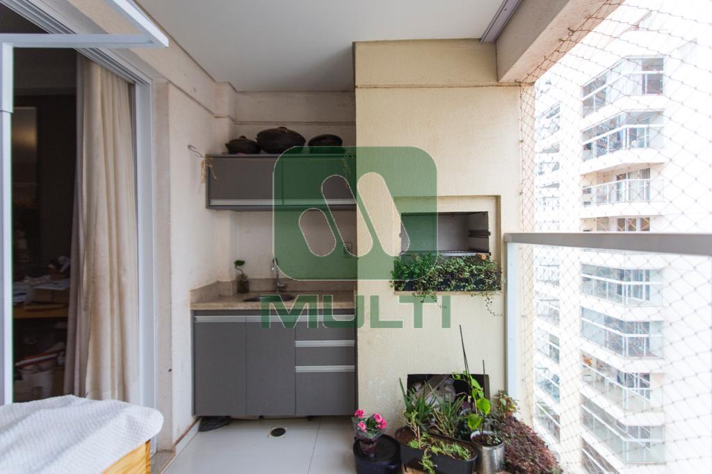 Apartamento à venda com 3 quartos, 109m² - Foto 7