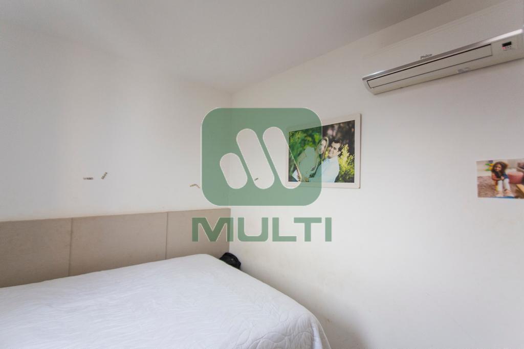 Apartamento à venda com 3 quartos, 109m² - Foto 12