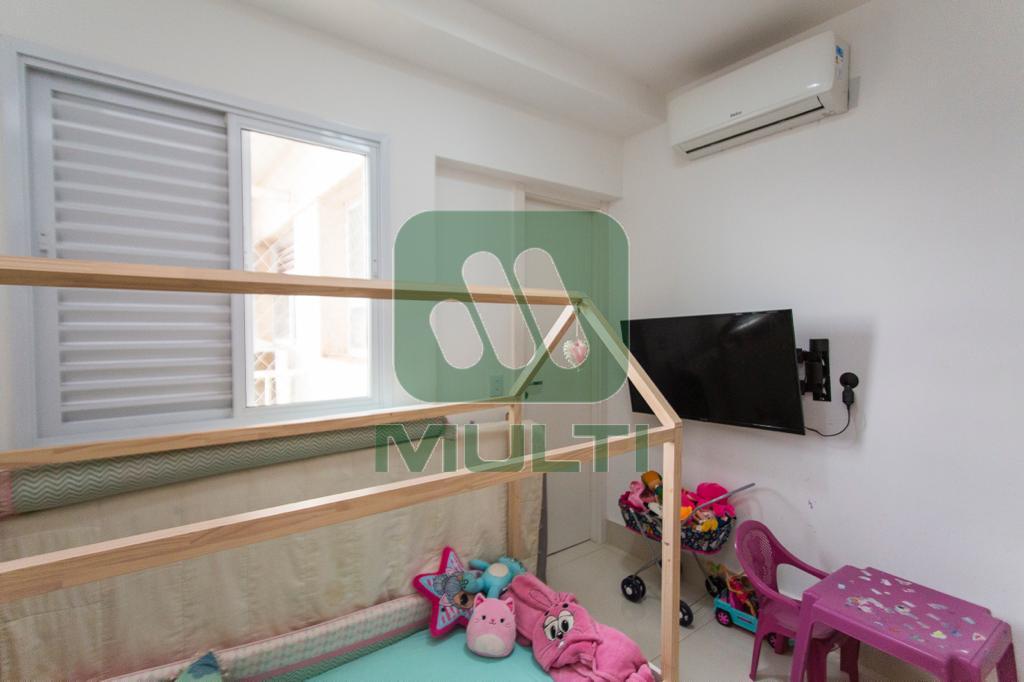 Apartamento à venda com 3 quartos, 109m² - Foto 19