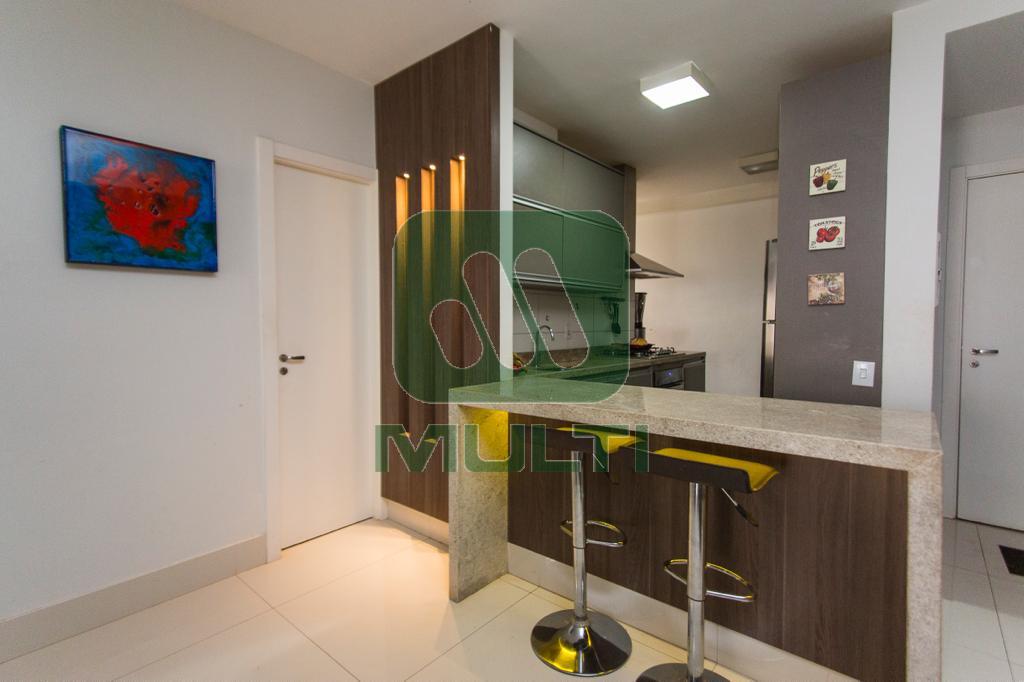 Apartamento à venda com 3 quartos, 109m² - Foto 29