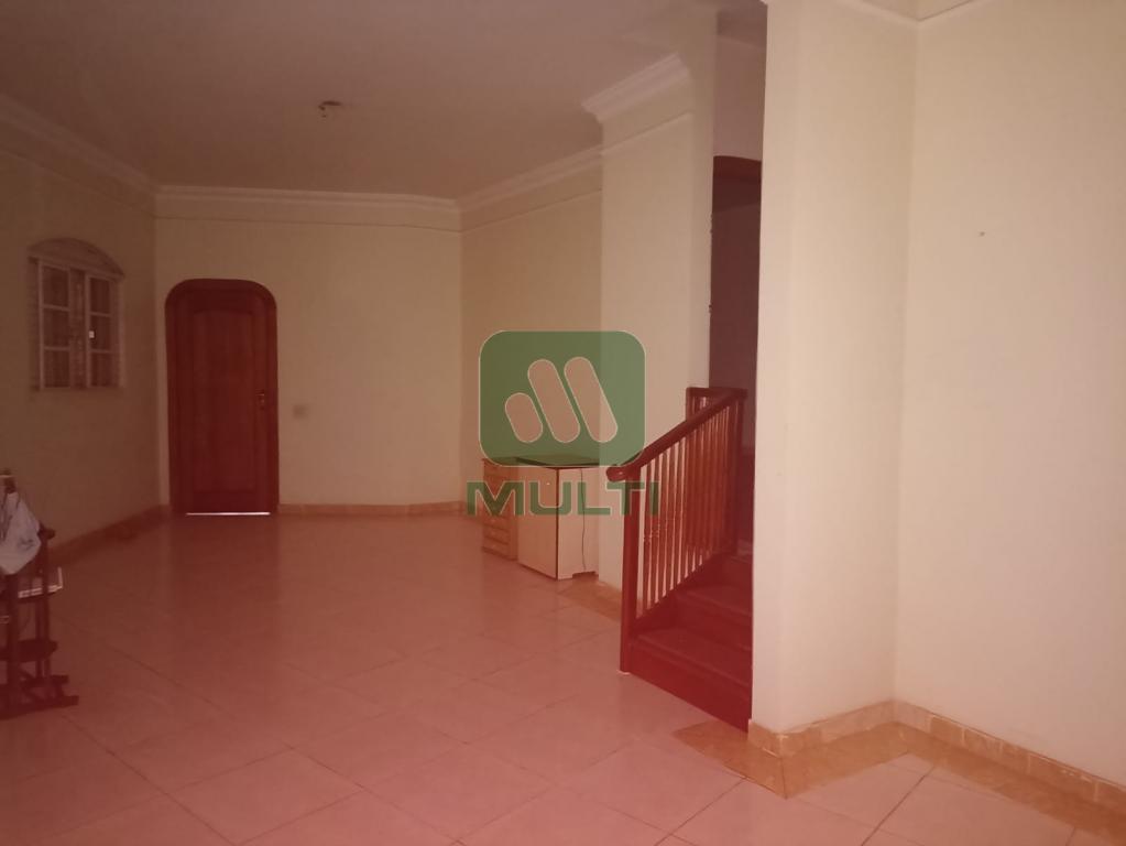 Casa à venda com 5 quartos, 203m² - Foto 12