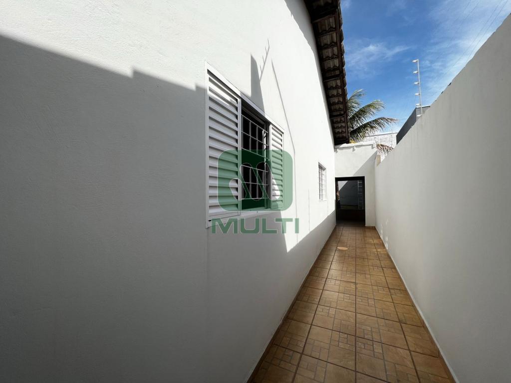 Casa à venda com 3 quartos, 170m² - Foto 6