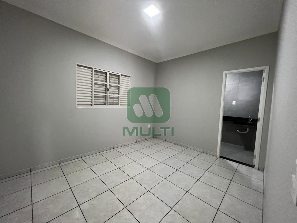 Casa à venda com 3 quartos, 170m² - Foto 18