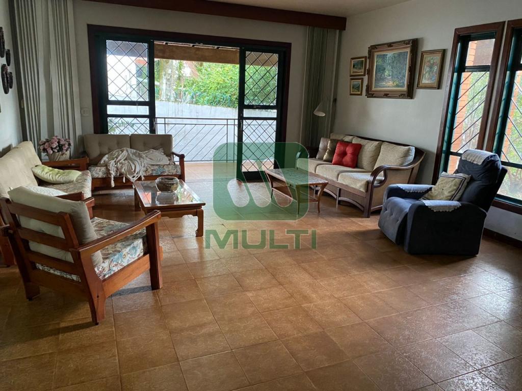 Casa à venda com 4 quartos, 260m² - Foto 7