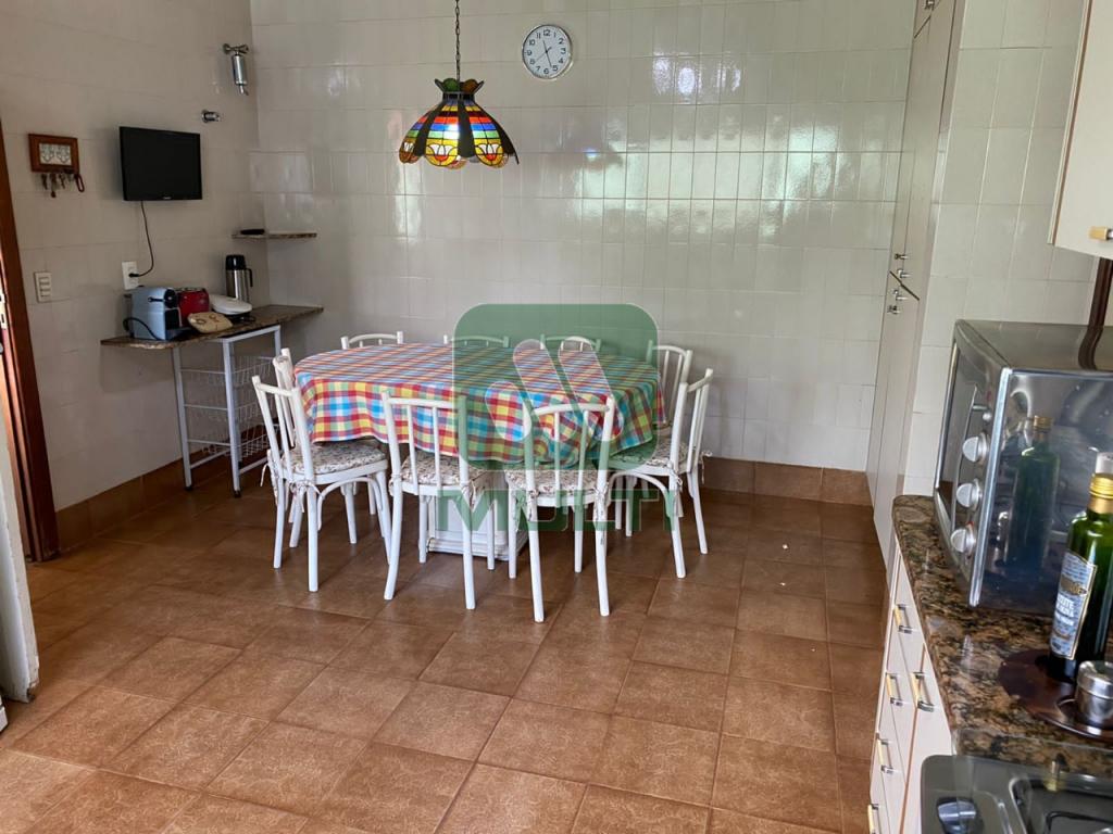 Casa à venda com 4 quartos, 260m² - Foto 16