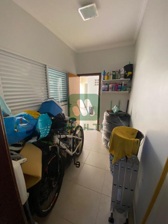 Casa à venda com 4 quartos, 300m² - Foto 8