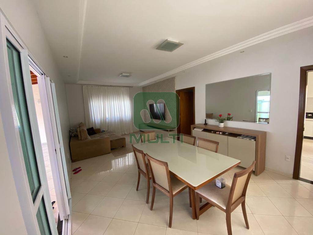 Casa à venda com 4 quartos, 300m² - Foto 11